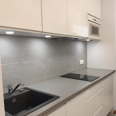 Aleje Jerozolimskie وارسو